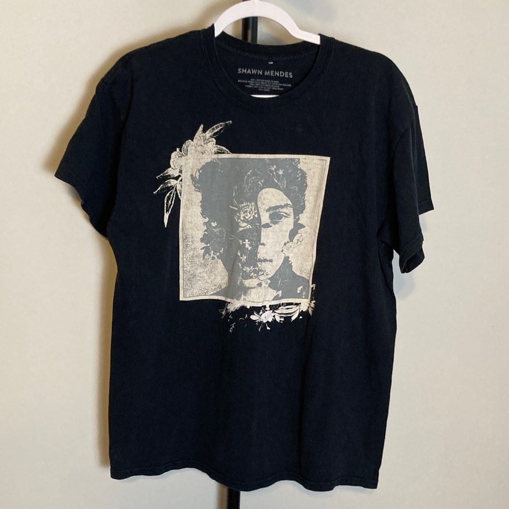 Shawn Mendes Black Graphic Concert Band T-Shirt Cotton Large